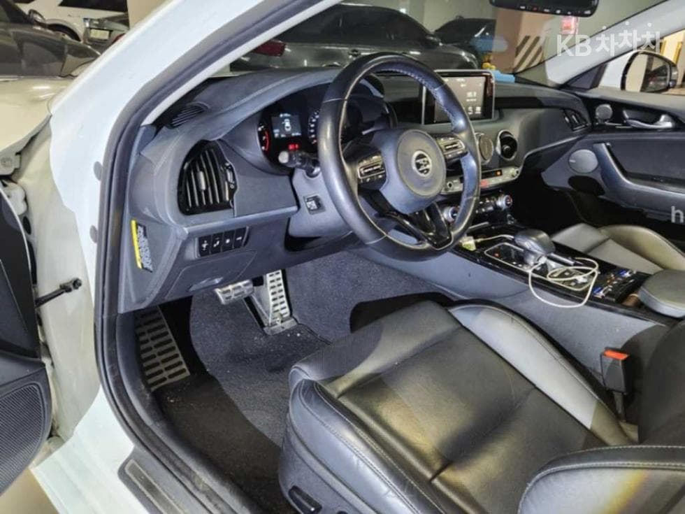 Kia - Стингер | 2.0 Turbo 2WD Platinum 5