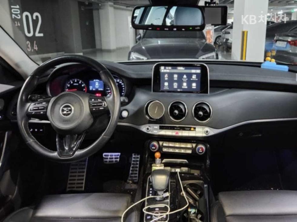 Kia - Стингер | 2.0 Turbo 2WD Platinum 6