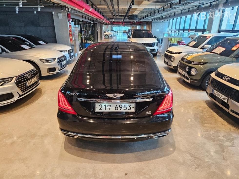 Genesis - EQ900 | 5.0 GDI AWD Prestige 5