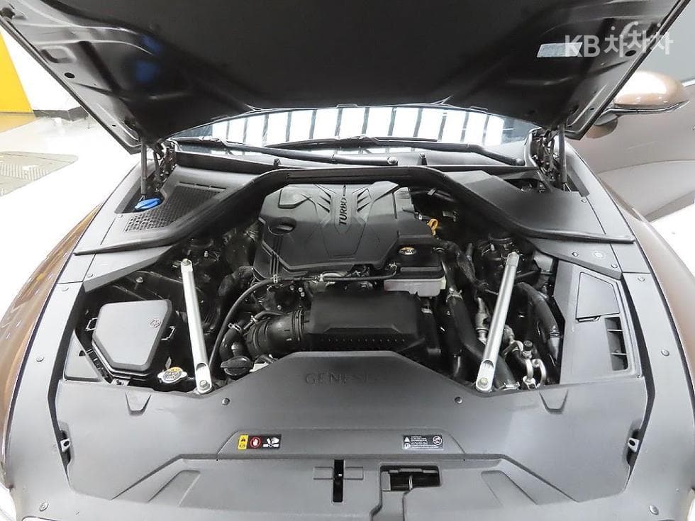 Genesis - G80 | 2.5 T-GDi AWD 8