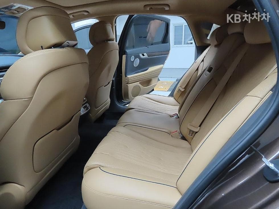Genesis - G80 | 2.5 T-GDi AWD 9