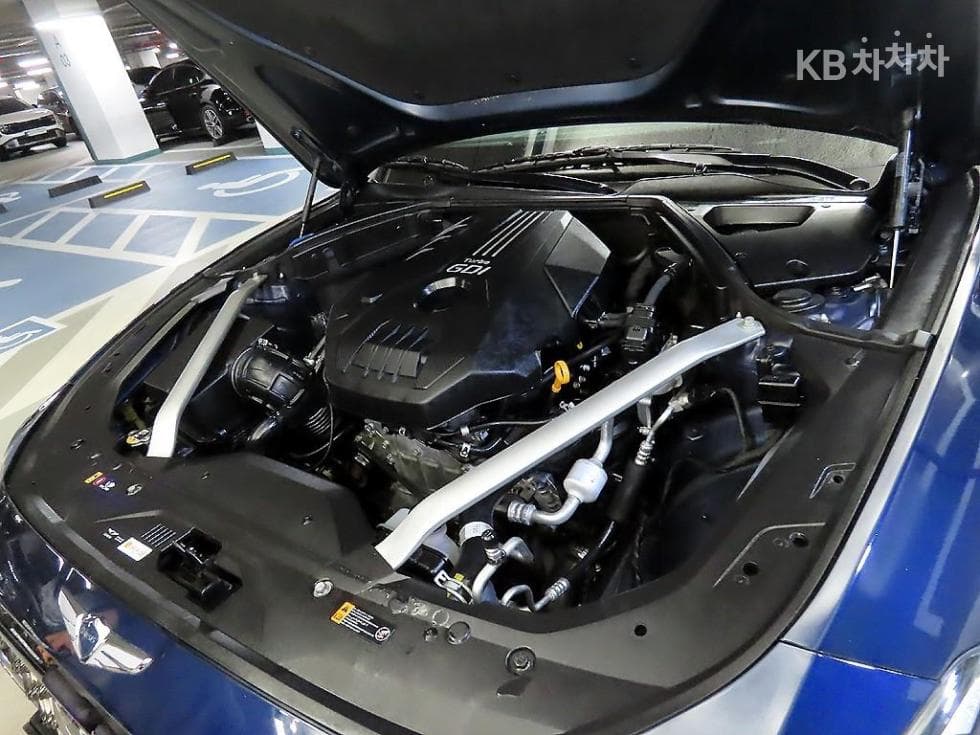 جينيسيس - G70 | 2.0T AWD Sport Package 19