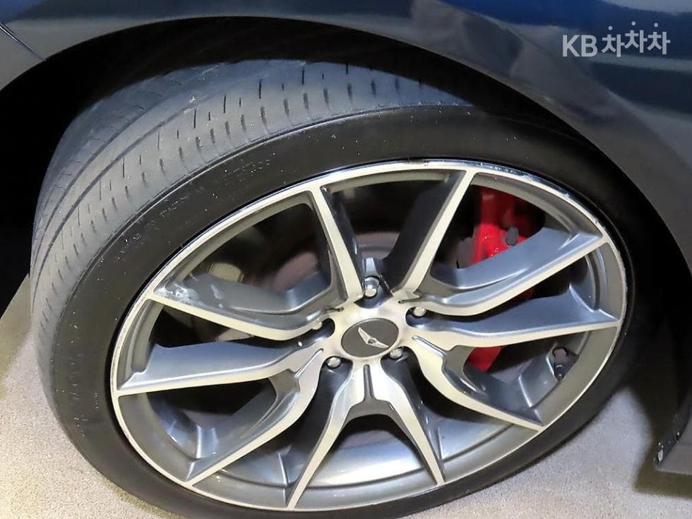 جينيسيس - G70 | 2.0T AWD Sport Package 20