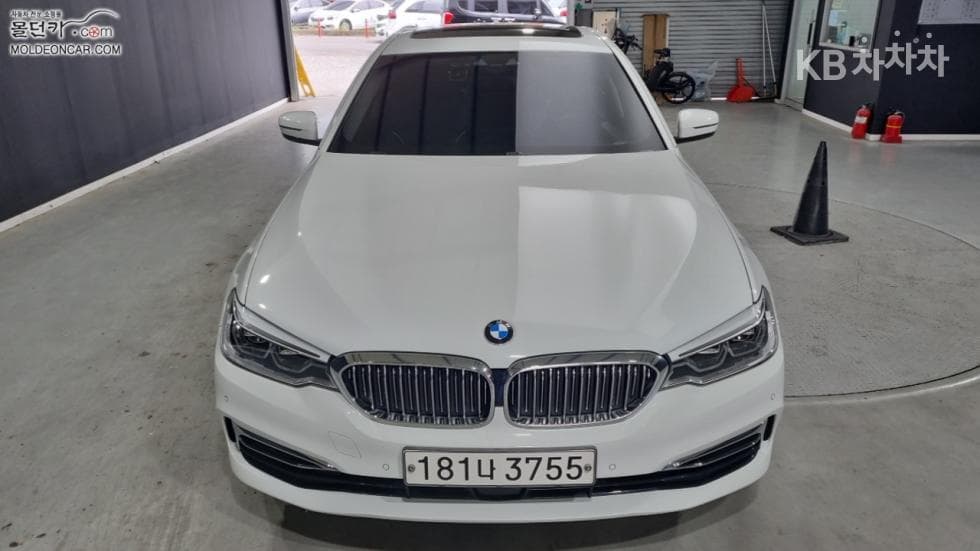 BMW - 5-Series | All New 530 xDrive Luxury Plus 3