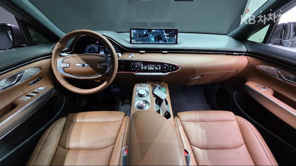 Genesis - GV70 | Gasoline 2.5T AWD 7