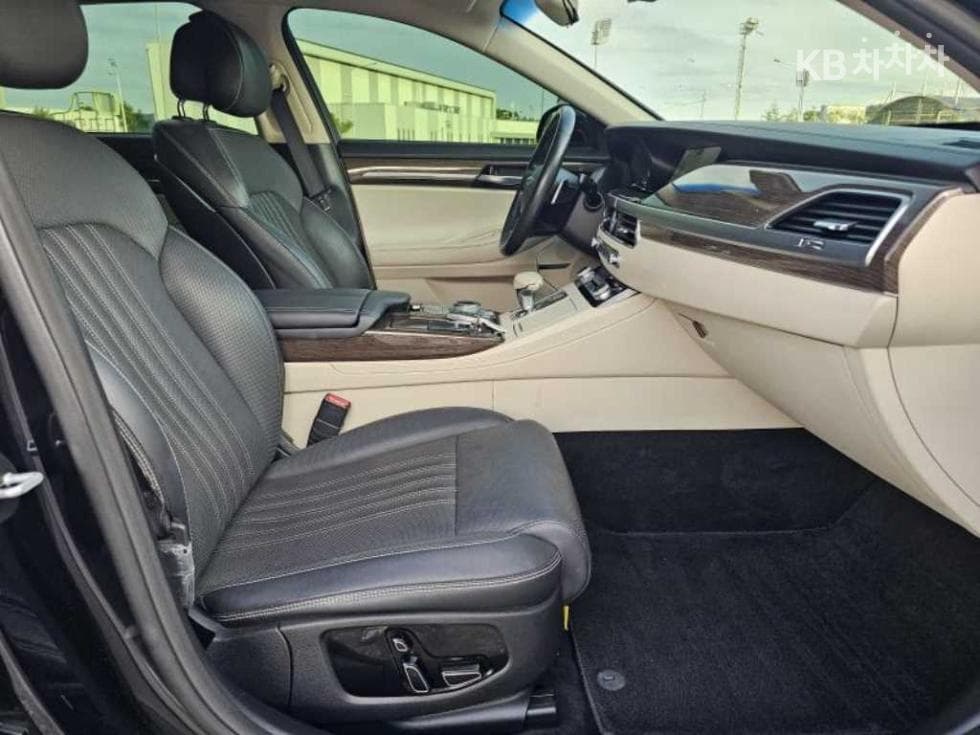 Genesis - G90 | 3.8 GDi AWD Luxury 13