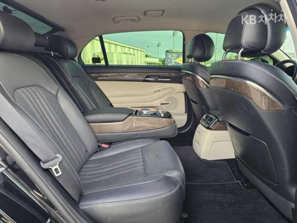 Genesis - G90 | 3.8 GDi AWD Luxury 14