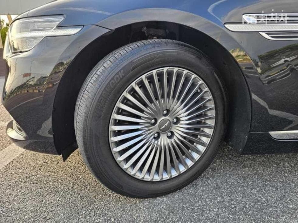 Genesis - G90 | 3.8 GDi AWD Luxury 20