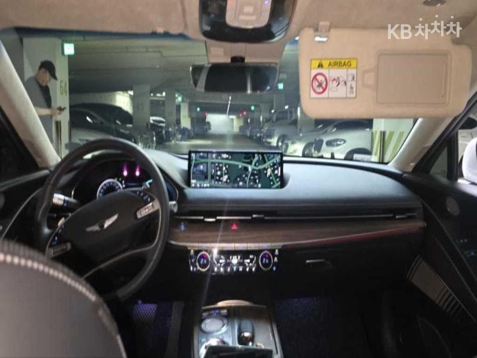 Genesis - G80 | 3.5 T-GDi AWD 8
