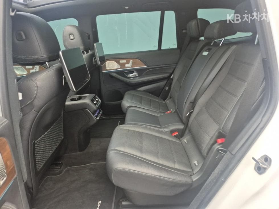 Mercedes-Benz - GLS-Class | 400 4Matic Base 12