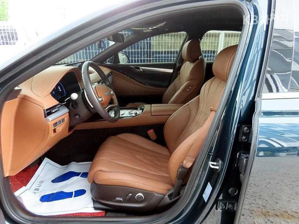 Genesis - G80 | 2.5 T-GDi AWD 5