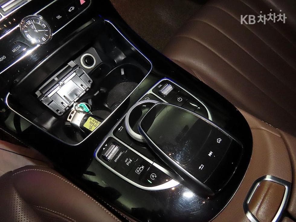 مرسيدس - E-Class | E300 4Matic Exclusive 13