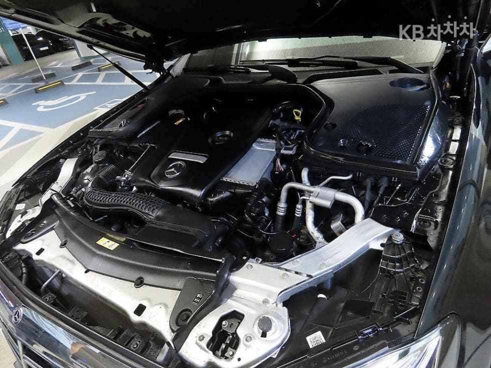 مرسيدس - E-Class | E300 4Matic Exclusive 19