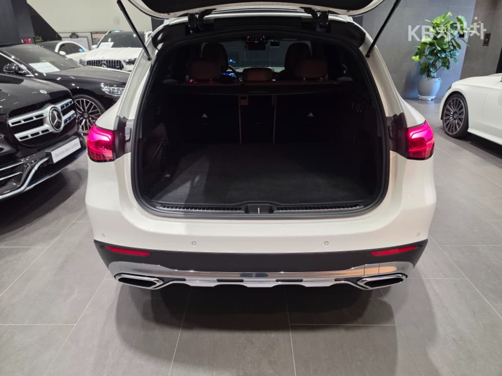 Mercedes-Benz - GLC-Class | 300 4Matic Avantgarde 20