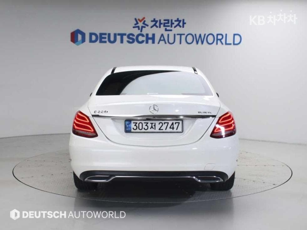 Mercedes-Benz - C-Class | The New BlueTEC Avantgarde W205(14~) 4