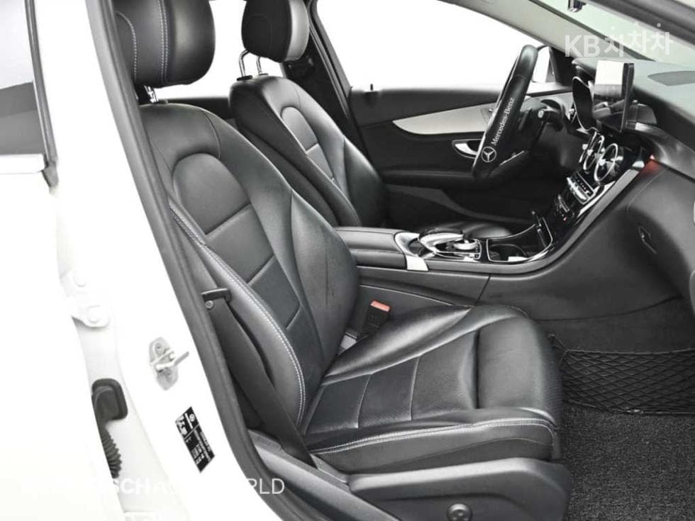 Mercedes-Benz - C-Class | The New BlueTEC Avantgarde W205(14~) 10