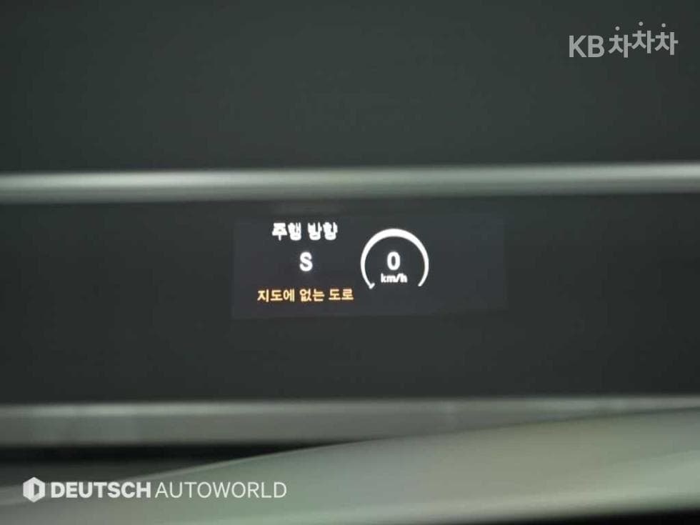 Mercedes-Benz - C-Class | The New BlueTEC Avantgarde W205(14~) 17