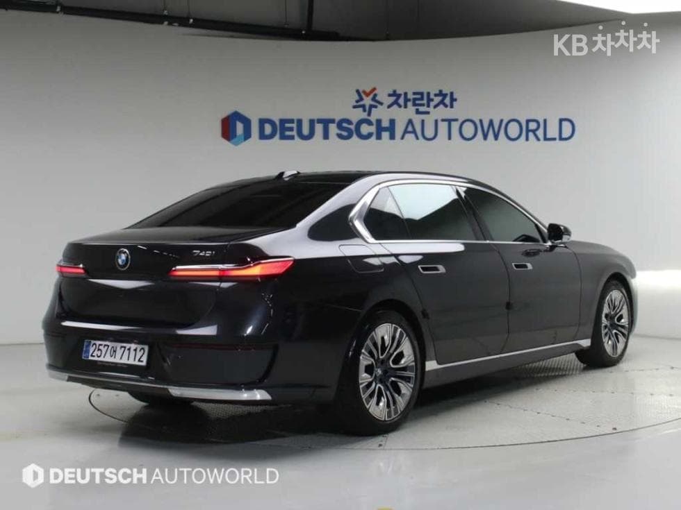 بي إم دبليو - 7-Series | 740 sDrive M Sport Executive 2