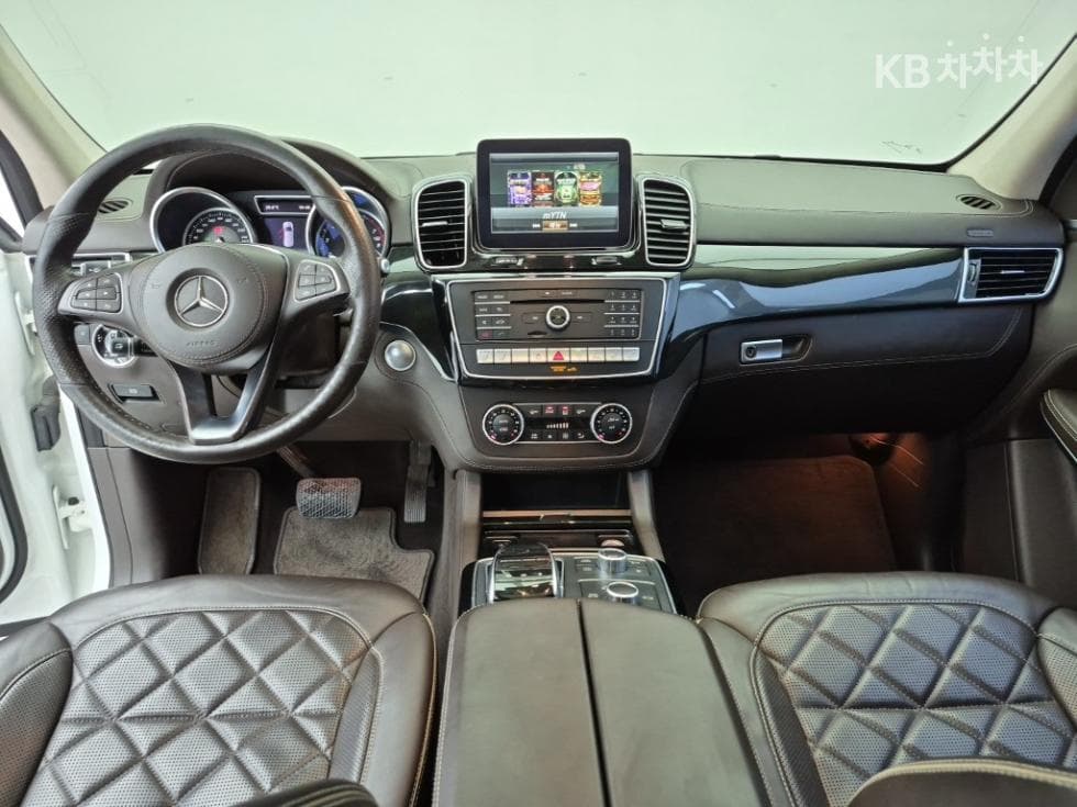 Mercedes-Benz - GLS-Class | 500 4MATIC 5