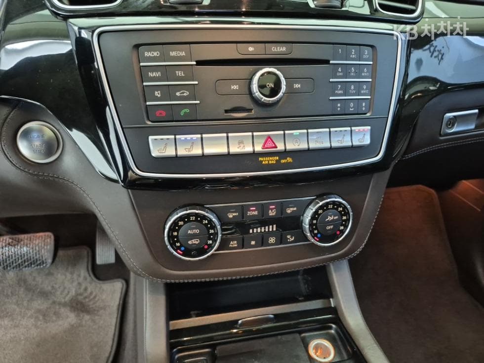 Mercedes-Benz - GLS-Class | 500 4MATIC 10