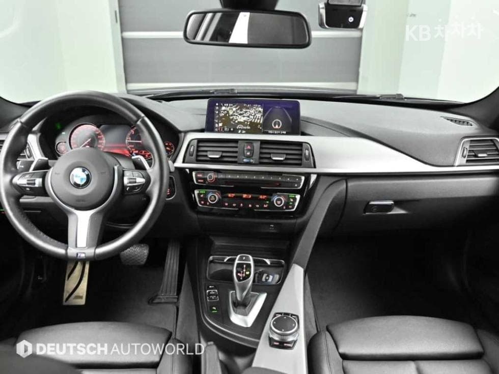 BMW - 3-Series | New 320 Sedan M Sport F30(13~) 7