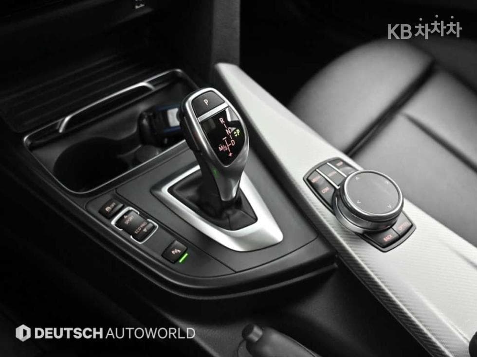 BMW - 3-Series | New 320 Sedan M Sport F30(13~) 9