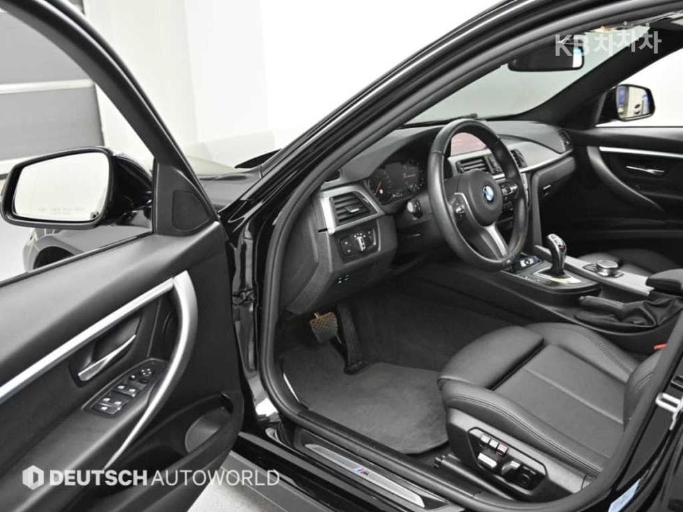 BMW - 3-Series | New 320 Sedan M Sport F30(13~) 11