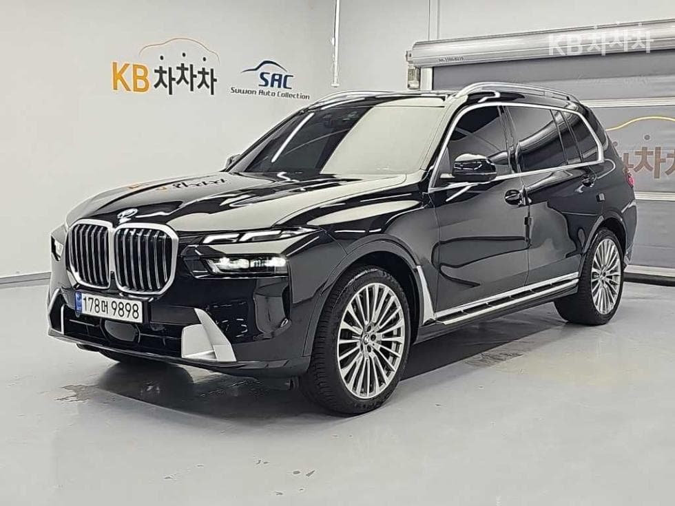 BMW X7