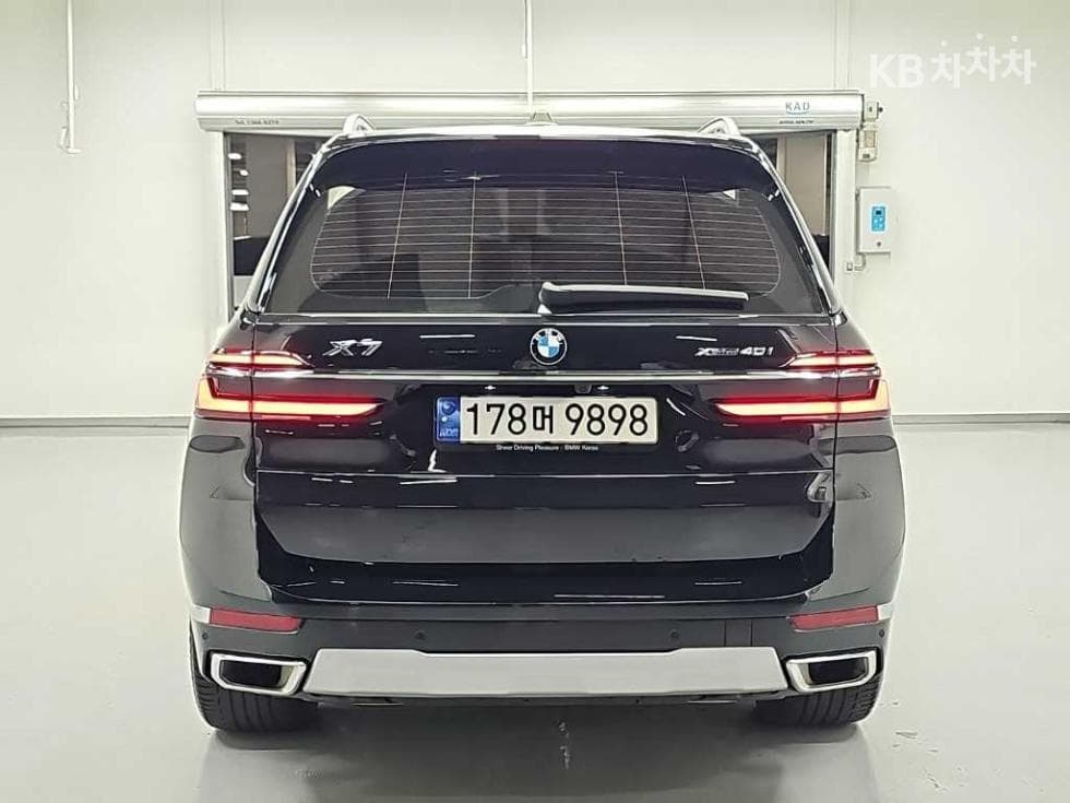 BMW - X7 | xDrive 40 ThePure 6Seater 3