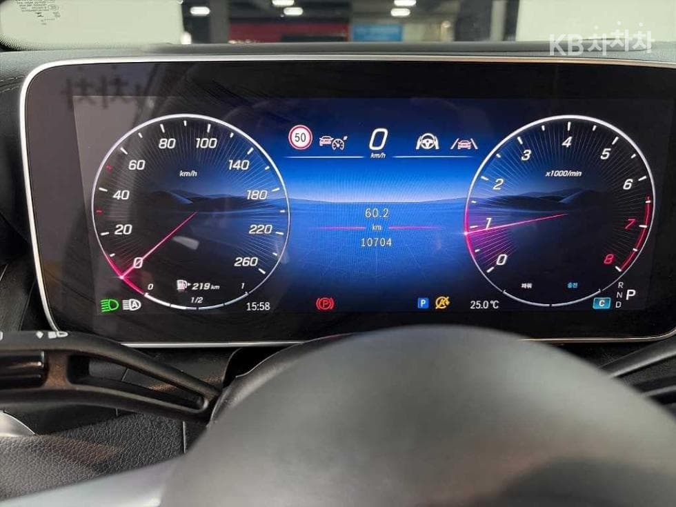 مرسيدس - GLC-Class | 300 4Matic Coupe AMG Line 6
