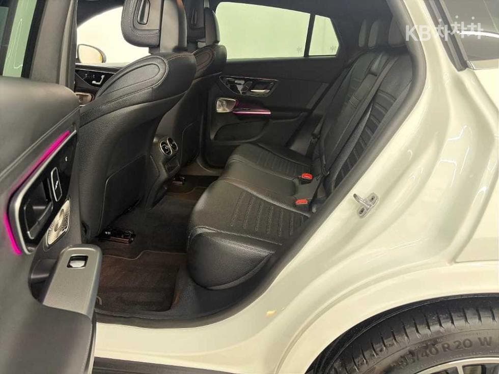 مرسيدس - GLC-Class | 300 4Matic Coupe AMG Line 12