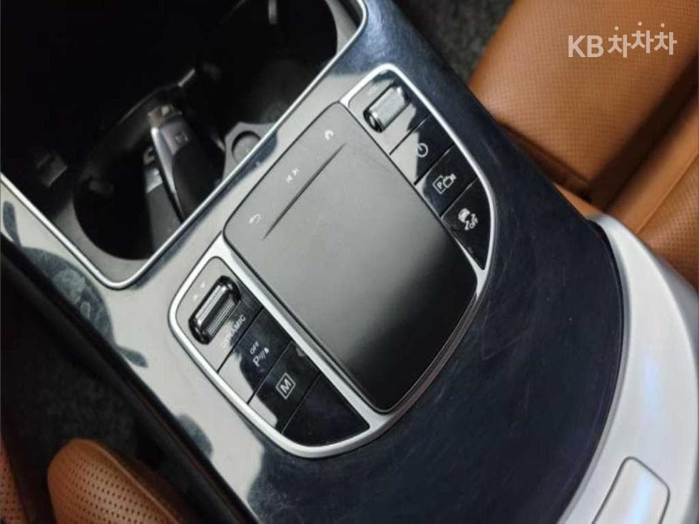 Mercedes-Benz - GLC-Class | 300 4Matic 11
