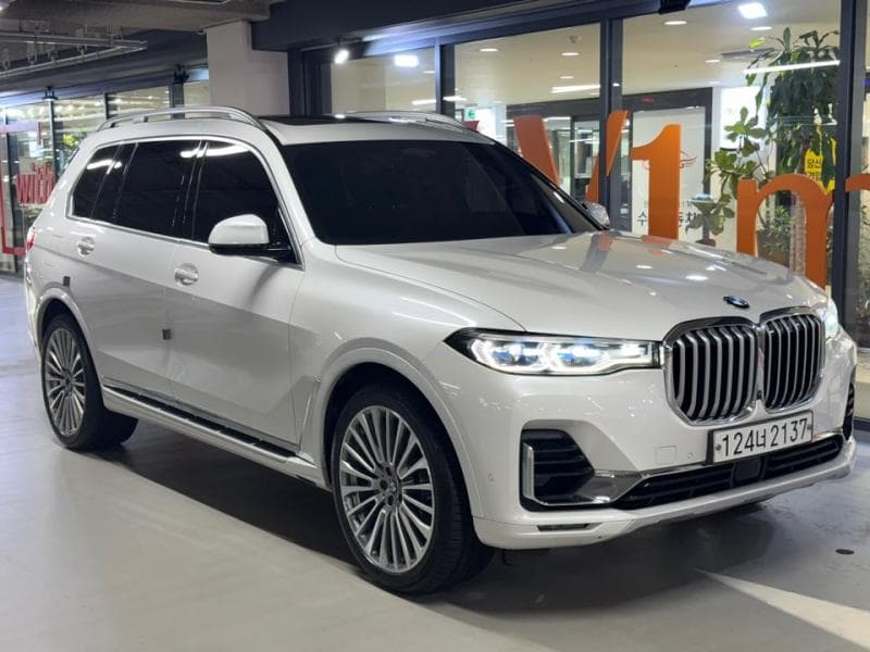 BMW - X7 | xDrive 30 The Pure 2