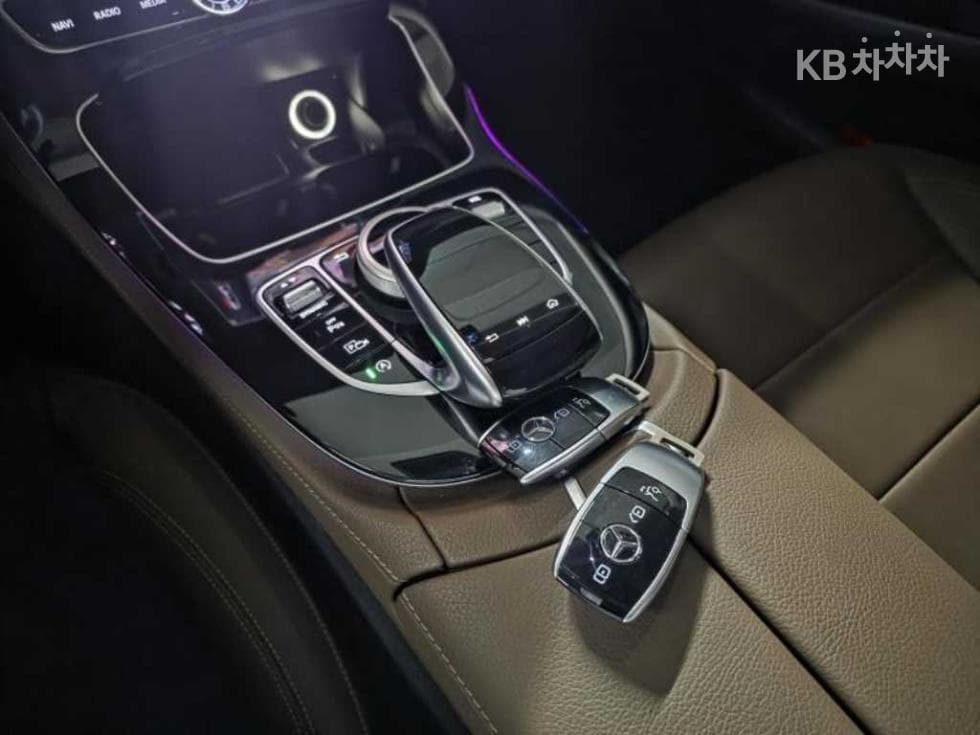 مرسيدس - E-Class | E200 Avantgarde 9