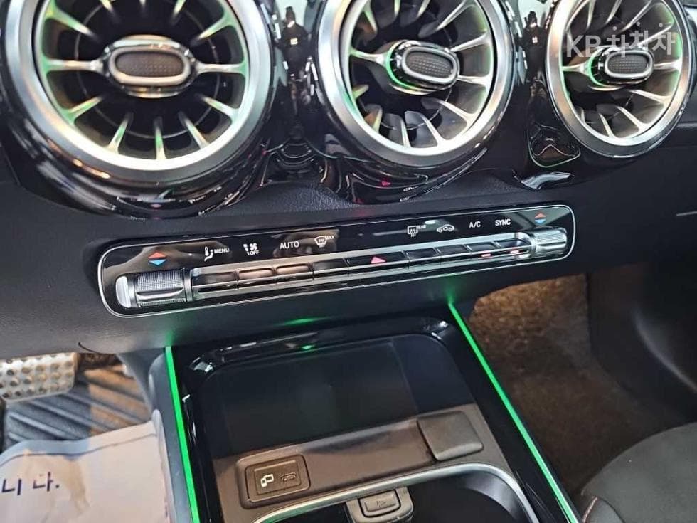 مرسيدس - GLB-Class | 250 4Matic 10