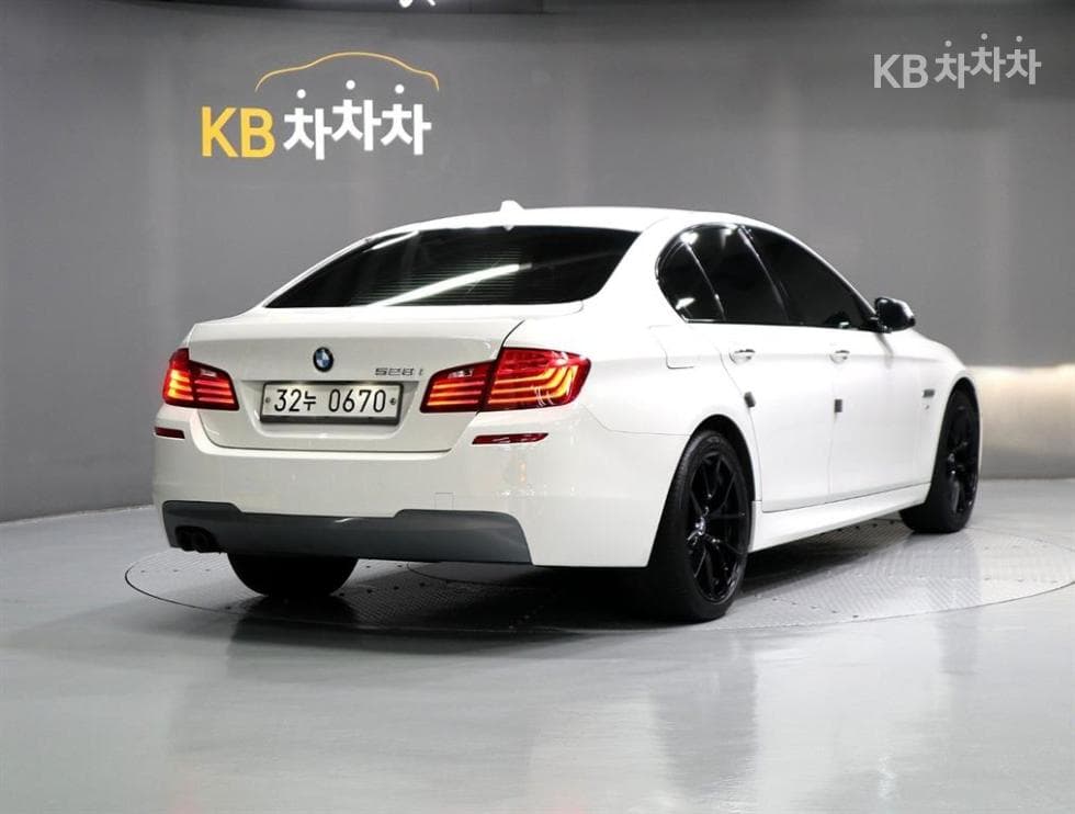 BMW - 5-Series | New 528 M Dynamic F10 3