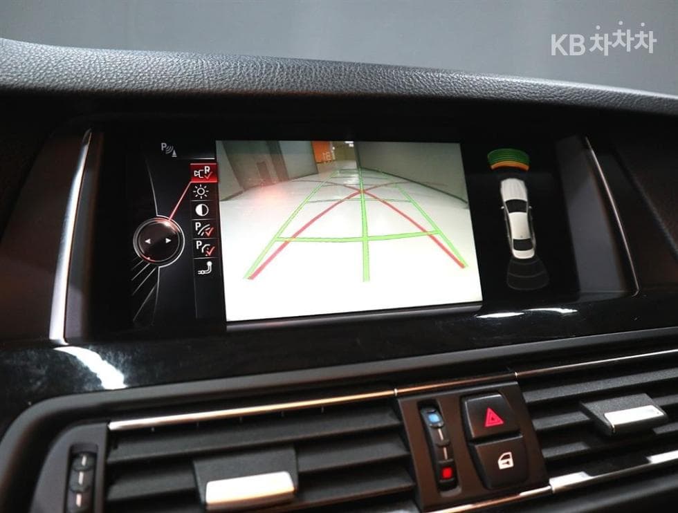 BMW - 5-Series | New 528 M Dynamic F10 12