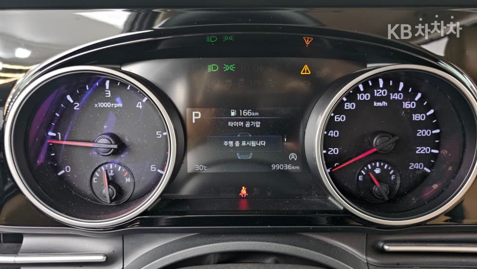 Kia - Карнивал | 4Gen D2.2 9Seater Prestige 7