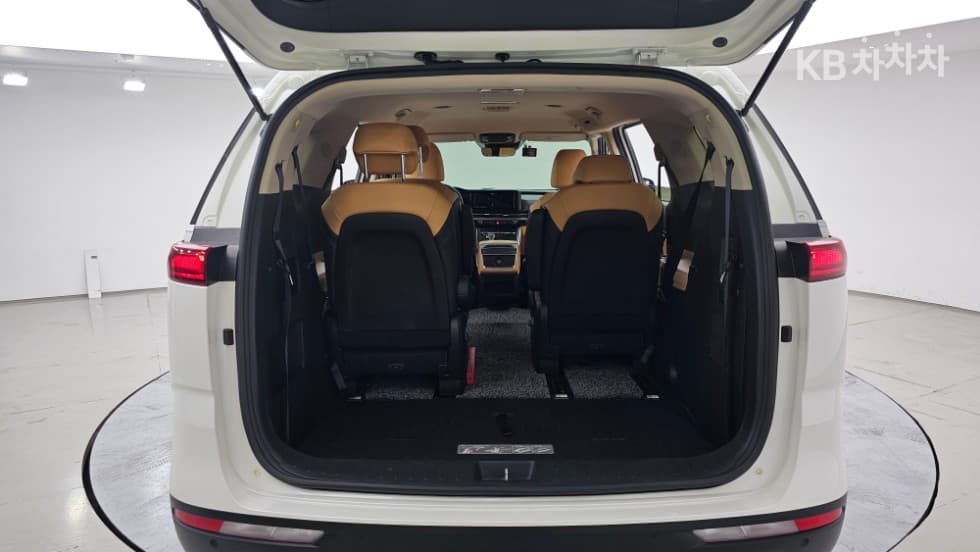 Kia - Карнивал | 4Gen D2.2 9Seater Prestige 19
