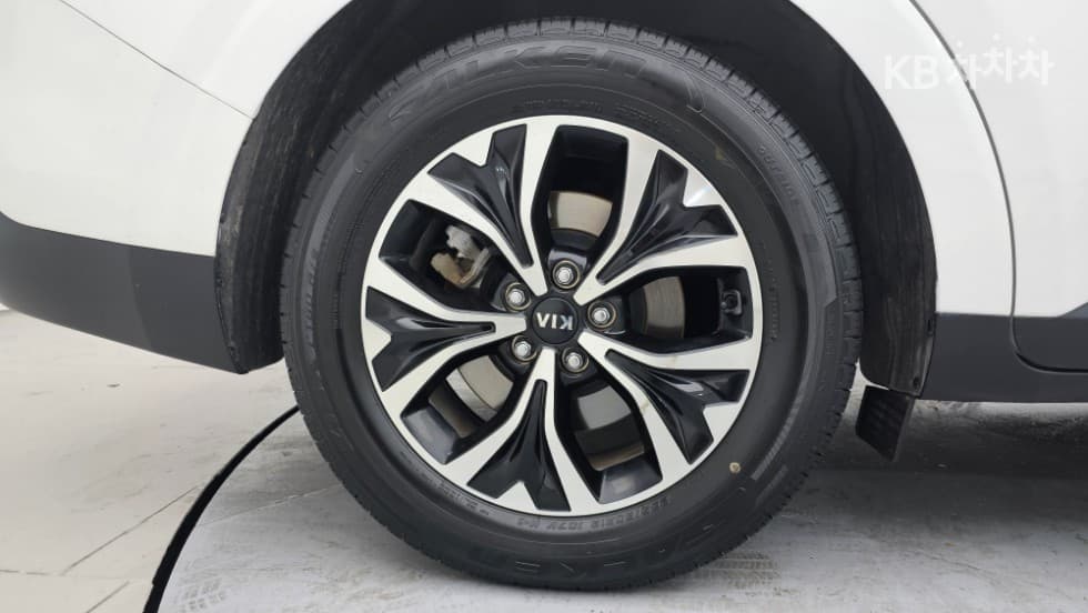 Kia - Карнивал | 4Gen D2.2 9Seater Prestige 22