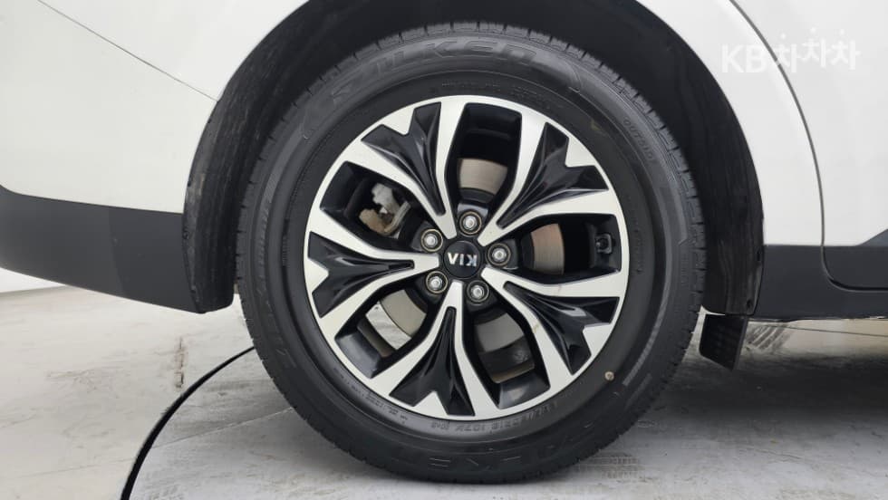 Kia - Карнивал | 4Gen D2.2 9Seater Prestige 24