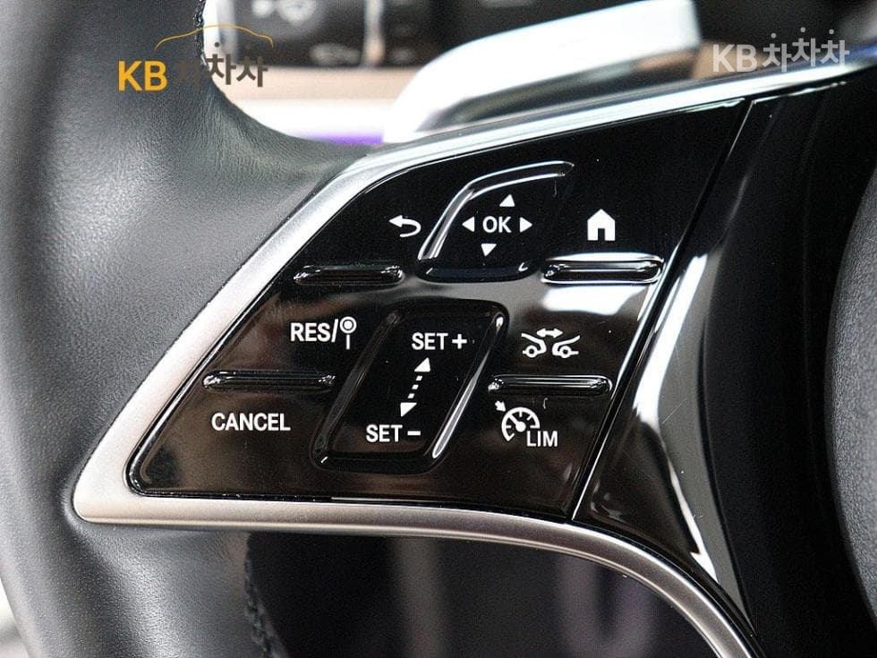Mercedes-Benz - E-Class | E250 Exclusive 19