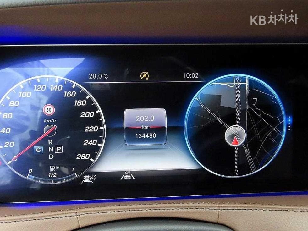 Mercedes-Benz - S-Class | New S560L 4MATIC 9
