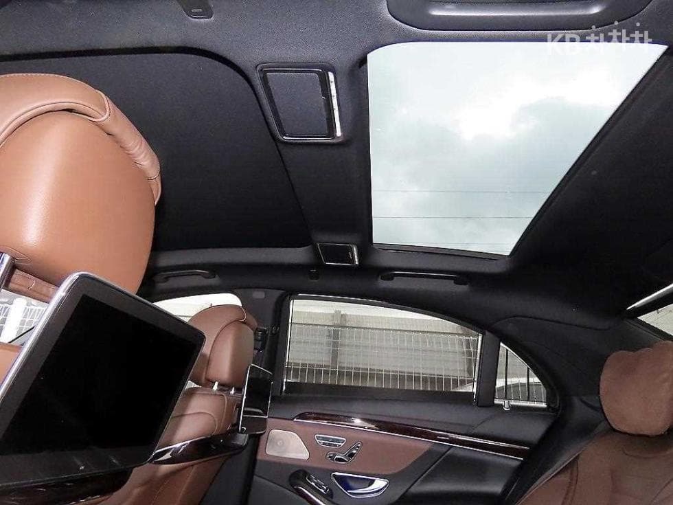 Mercedes-Benz - S-Class | New S560L 4MATIC 16