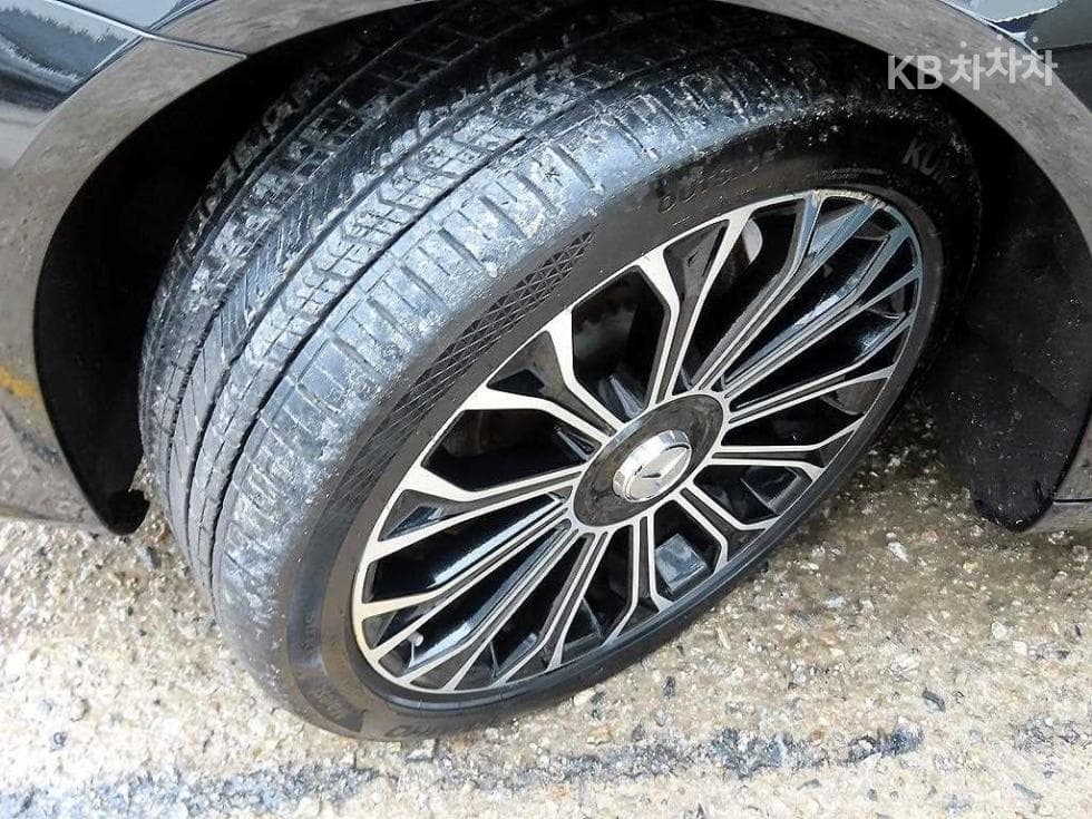 Mercedes-Benz - S-Class | New S560L 4MATIC 20