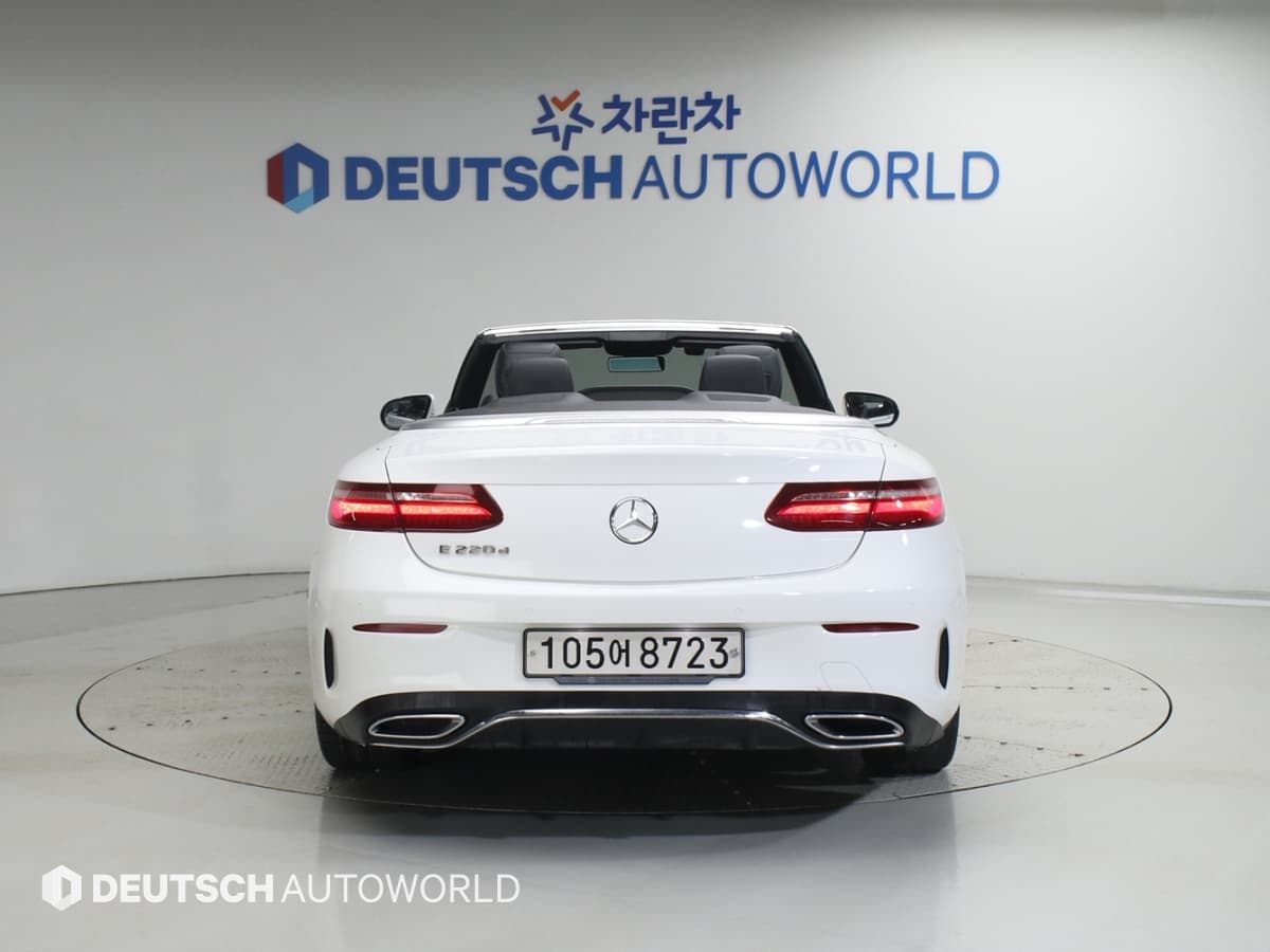 Mercedes-Benz - E-Class | E220 Cabriolet 4