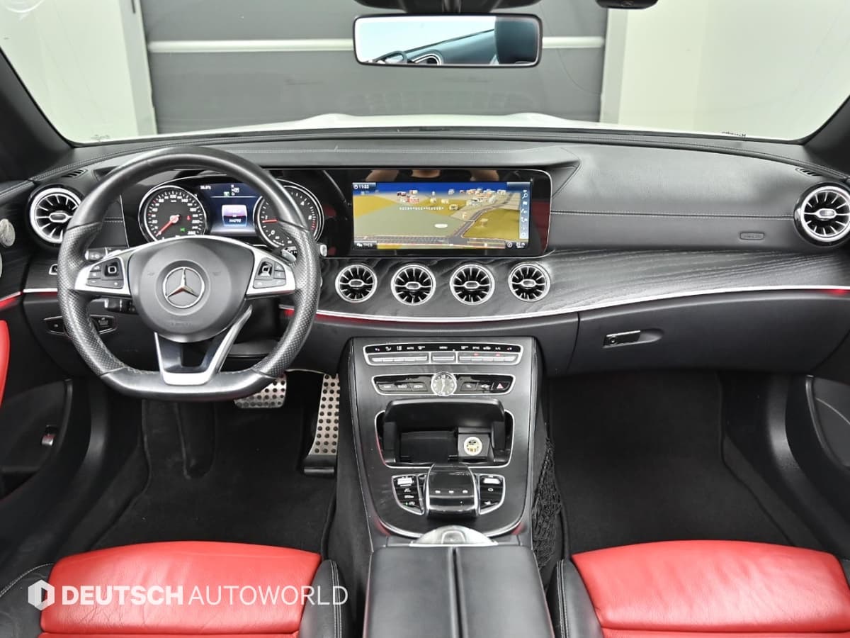 Mercedes-Benz - E-Class | E220 Cabriolet 7