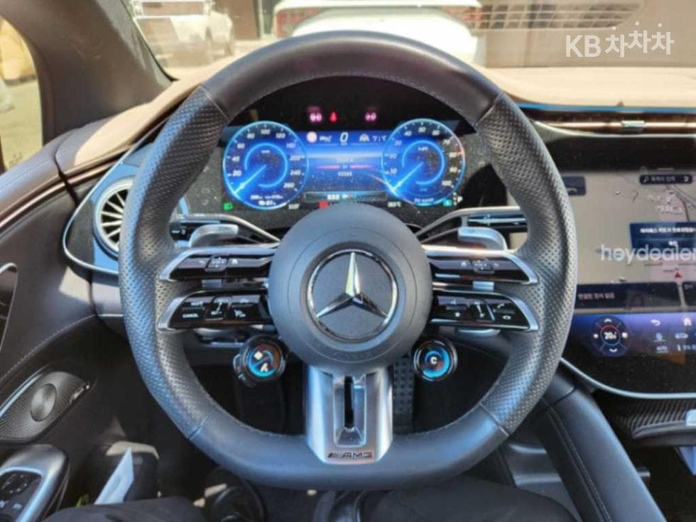 Mercedes-Benz - EQE | M-AMG 53 4Matic+ Base 8