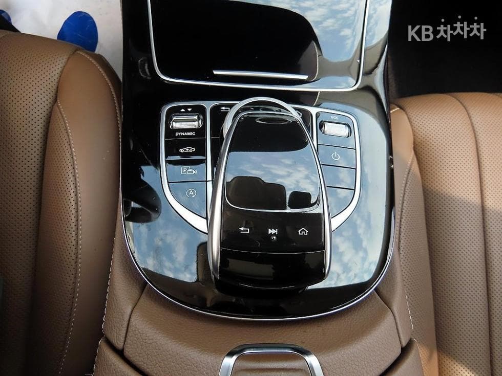 Mercedes-Benz - E-Class | E450 4MATIC EXCLUSIVE 13