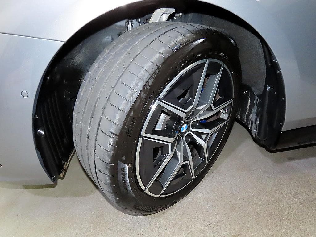 BMW - 5-Series | New 520 Base 20